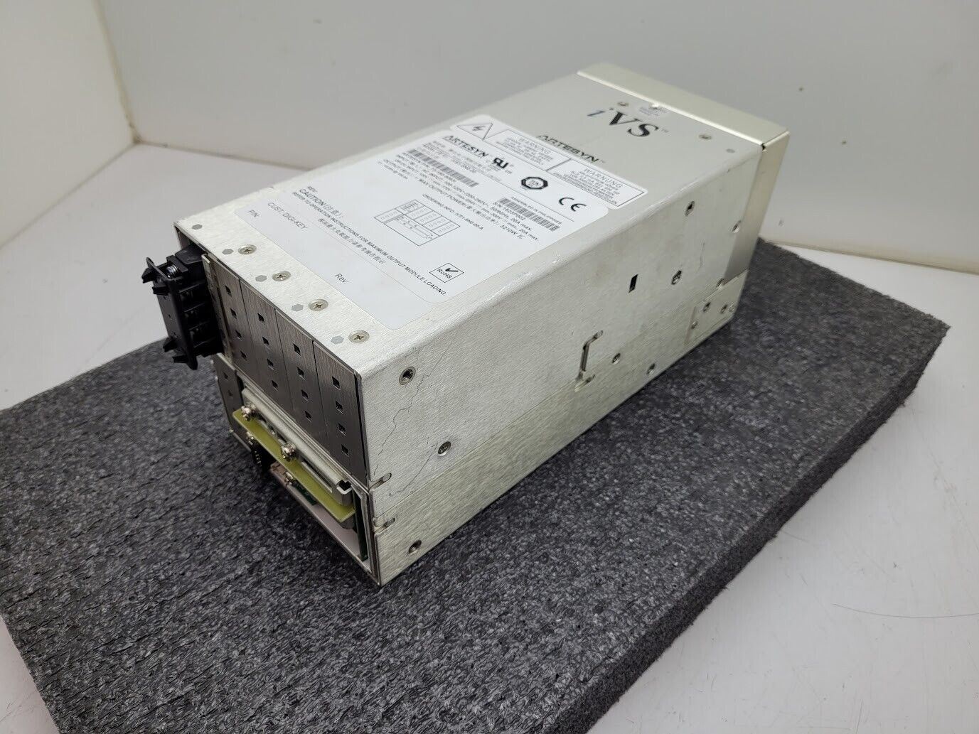 Artesyn DC Power Supply iVS1-5N0-00-A 1500W 15VDC 100A Output 100-240V 20A Input