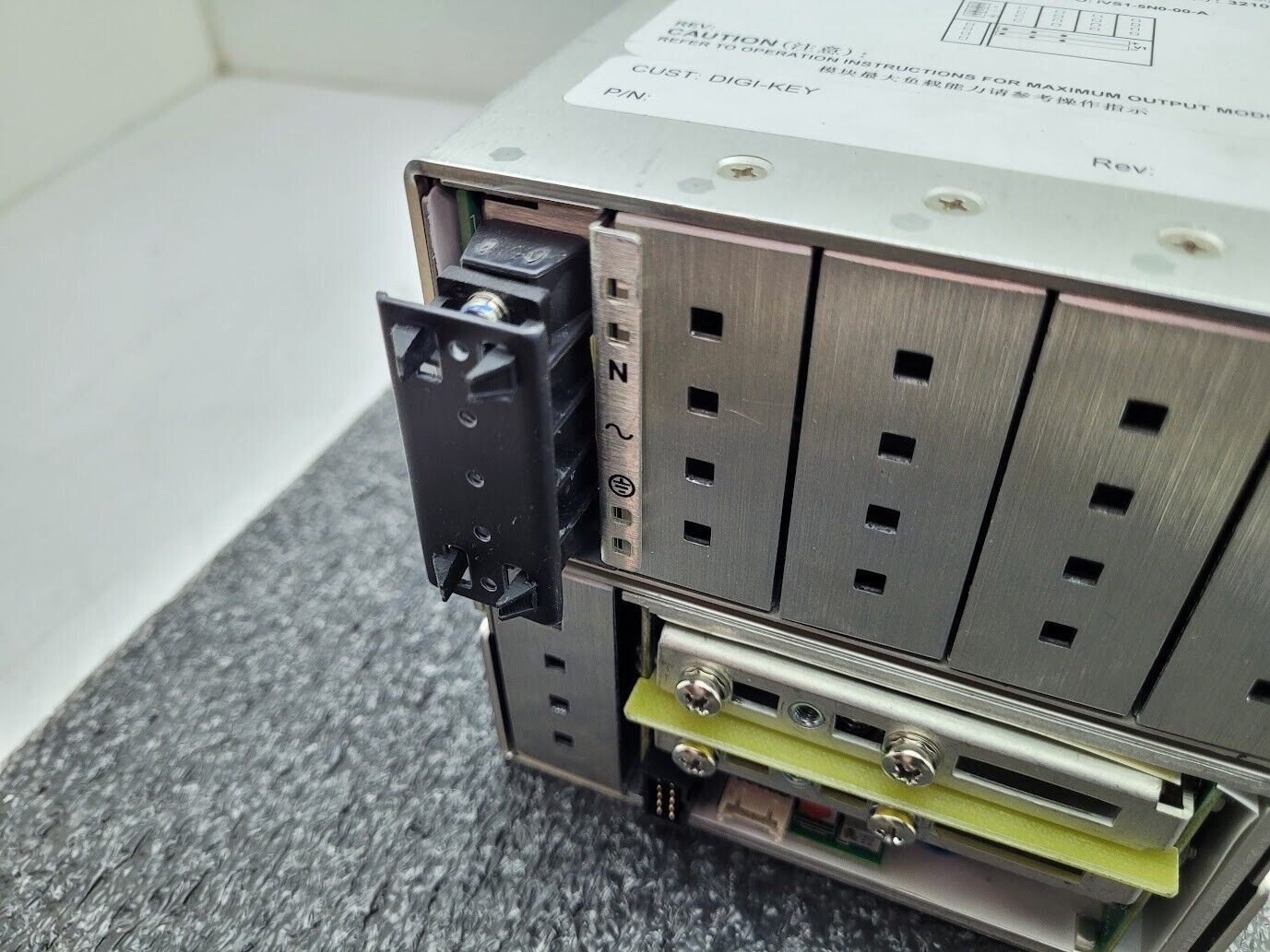 Artesyn DC Power Supply iVS1-5N0-00-A 1500W 15VDC 100A Output 100-240V 20A Input