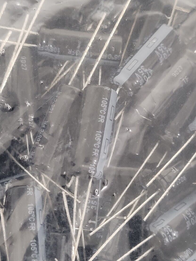 Bag of 200 New Panasonic Capacitor CAP ALUM 470UF 20% 35V RADIAL EEU-FR1V471L