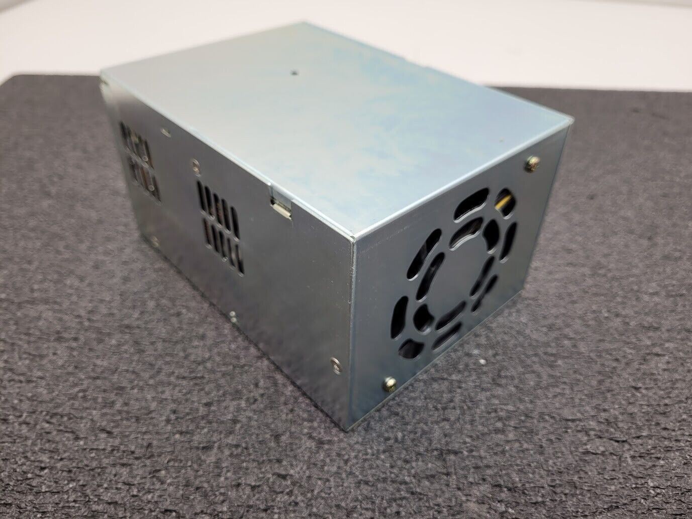 Power Source Power Supply WRF06SX-U 6VDC 50 Amps Output 115/230VAC 7.5A Input