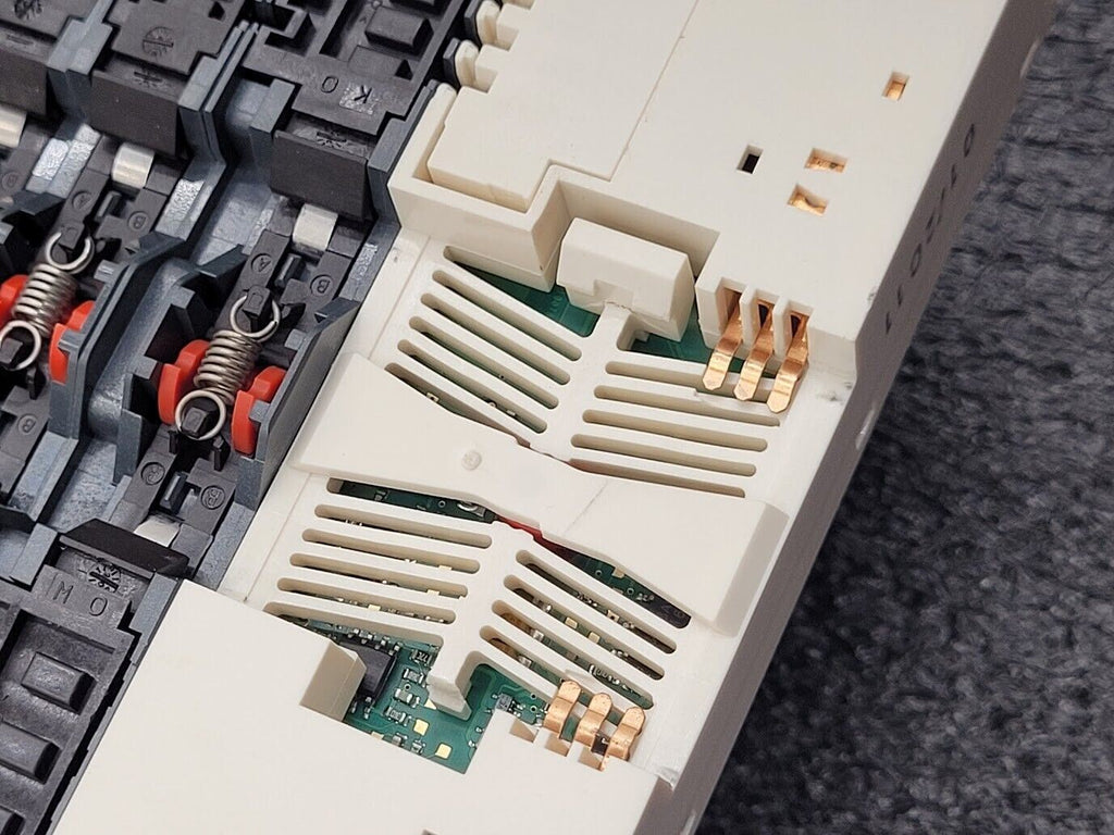 Schneider Telemecanique STBNIP2212 Ethernet MB NIM PLC Control Advantys Lot