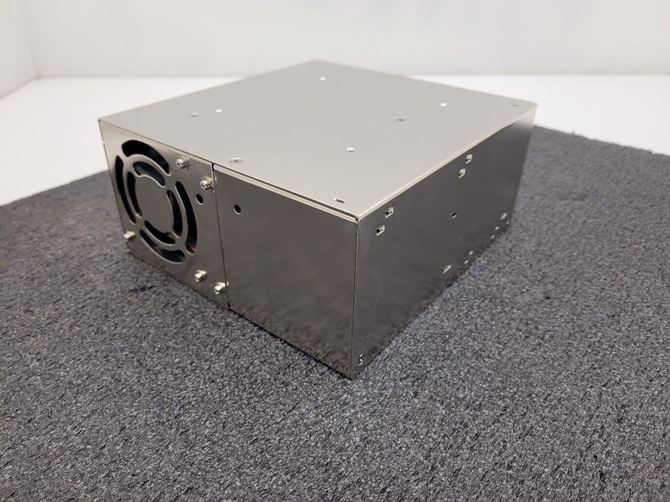 Cosel P600E-15 / P600E15 100-240VAC 11.6A Input 15V 43A 650W Output Working Pull