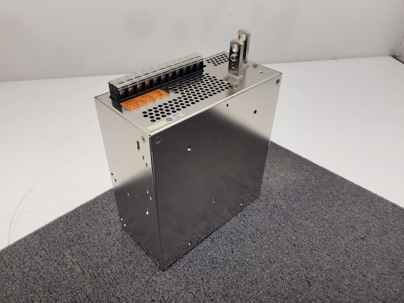 Cosel P600E-15 / P600E15 100-240VAC 11.6A Input 15V 43A 650W Output Working Pull