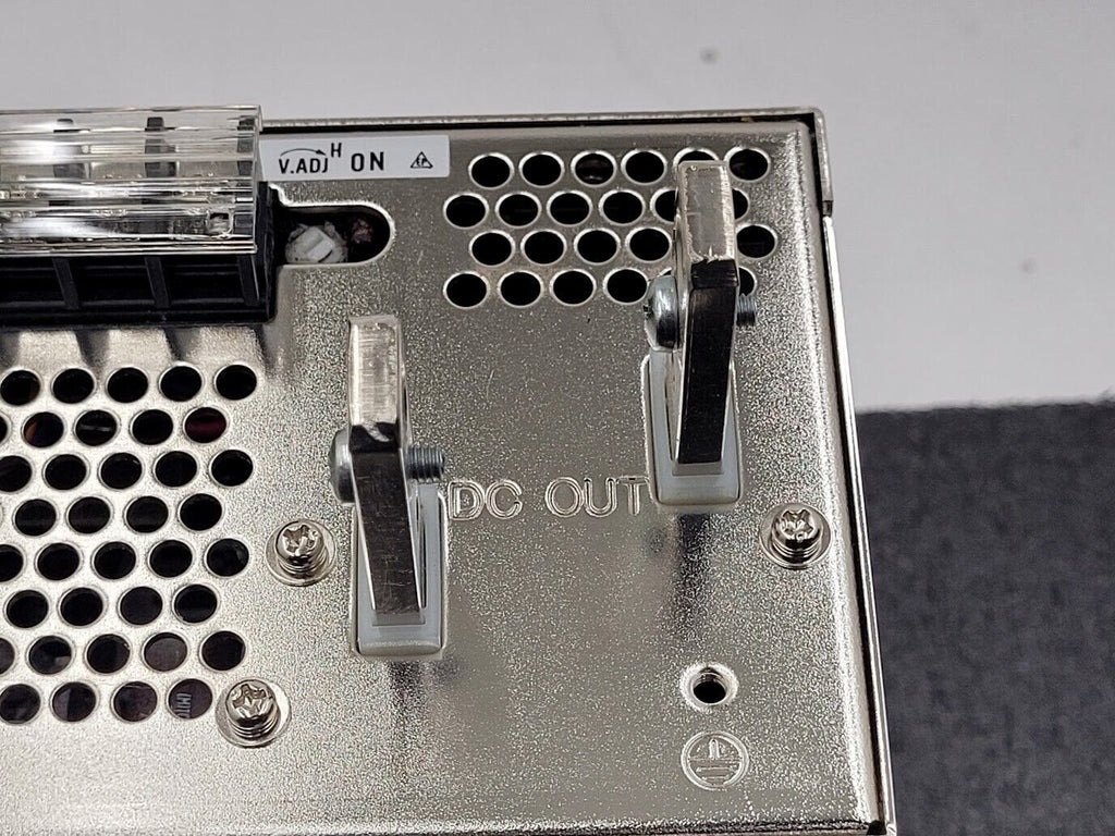 Cosel P600E-15 / P600E15 100-240VAC 11.6A Input 15V 43A 650W Output Working Pull