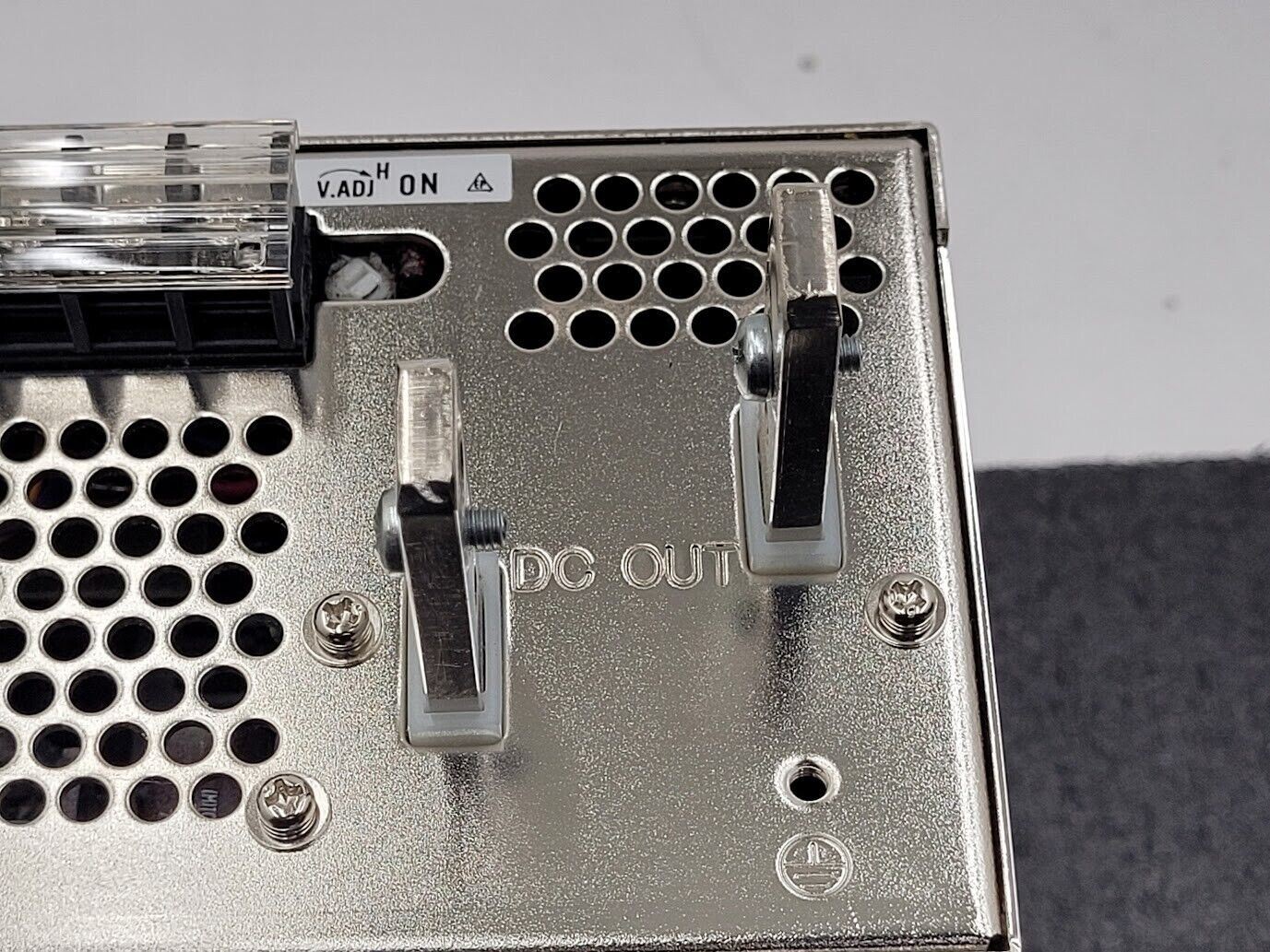 Cosel P600E-15 / P600E15 100-240VAC 11.6A Input 15V 43A 650W Output Working Pull