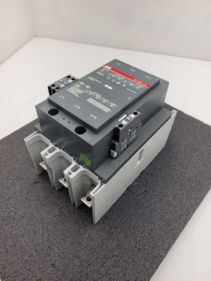 ABB AF460-30 650A 600V 3 Pole 3 Phase Motor Starter Contactor 100-250VDC Coil
