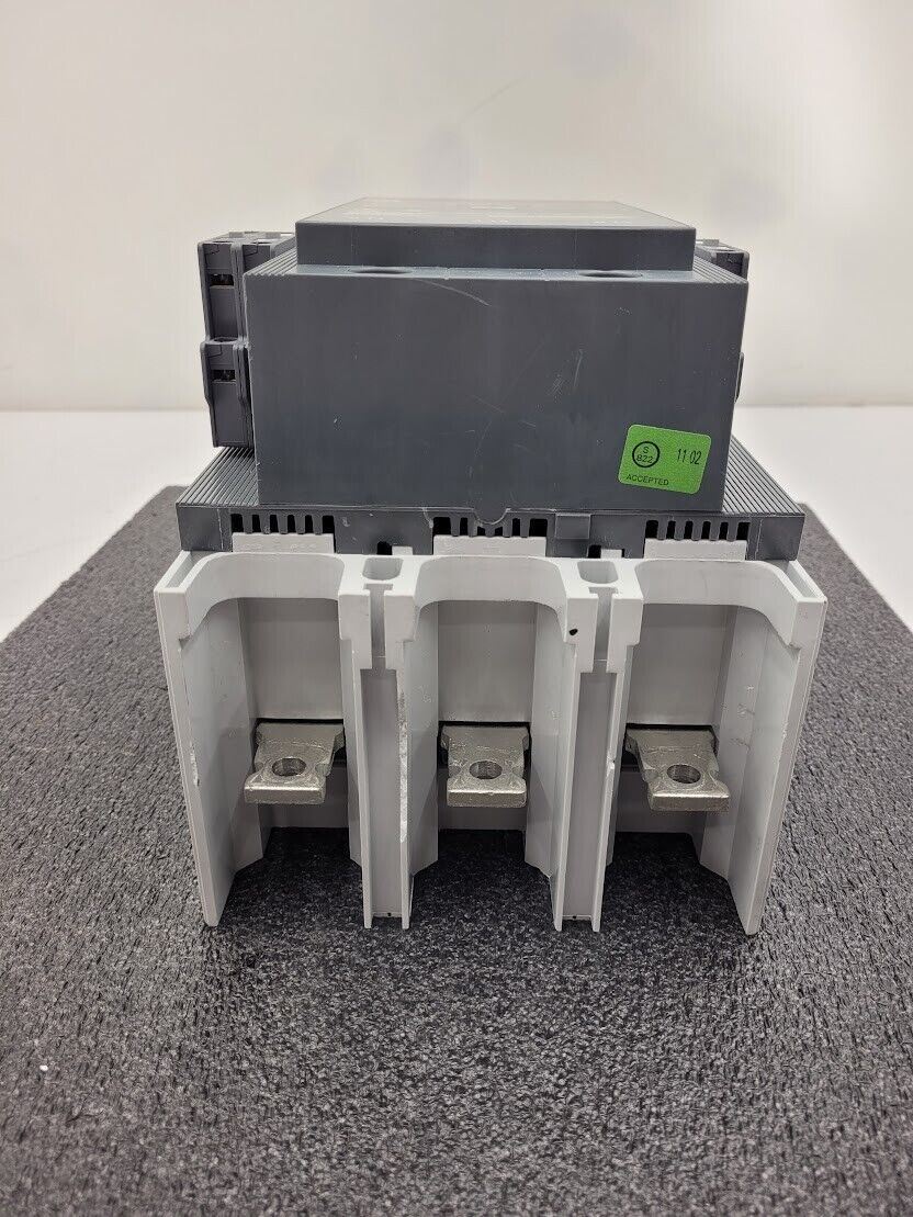 ABB AF460-30 650A 600V 3 Pole 3 Phase Motor Starter Contactor 100-250VDC Coil