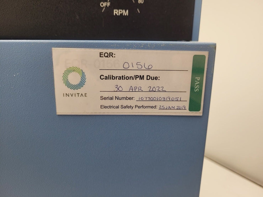 Scigene Model 777 Rotating Microarray Hybridization Oven Agilent SureHyb Rotator