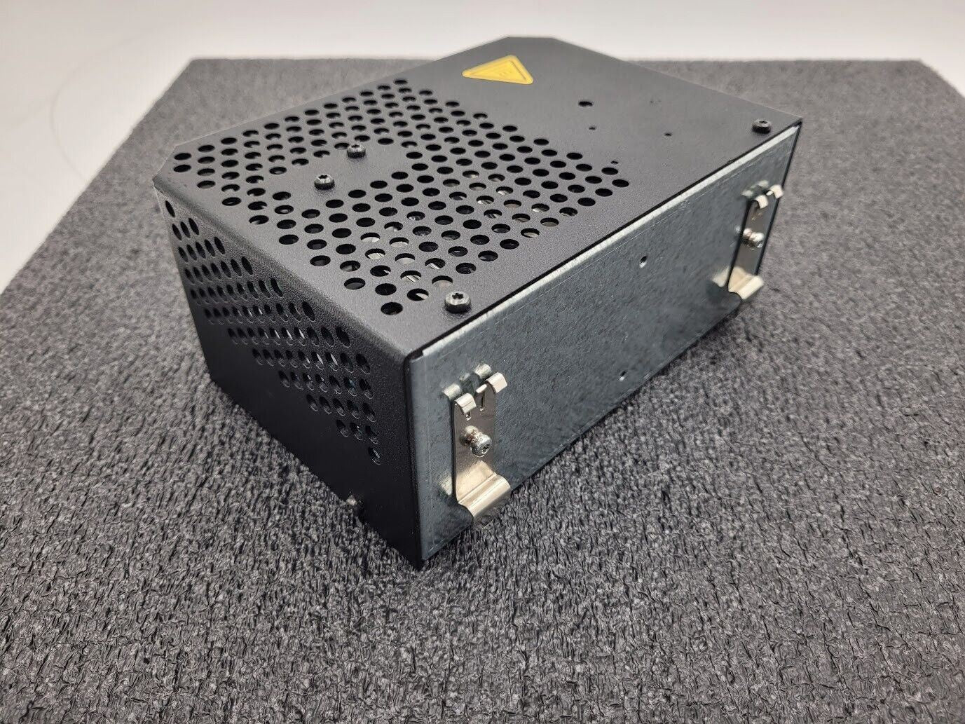 PowerNet ADC5483R-3 DC Power Supply 28VDC 10 Amps 115/230VAC 4.5A Input