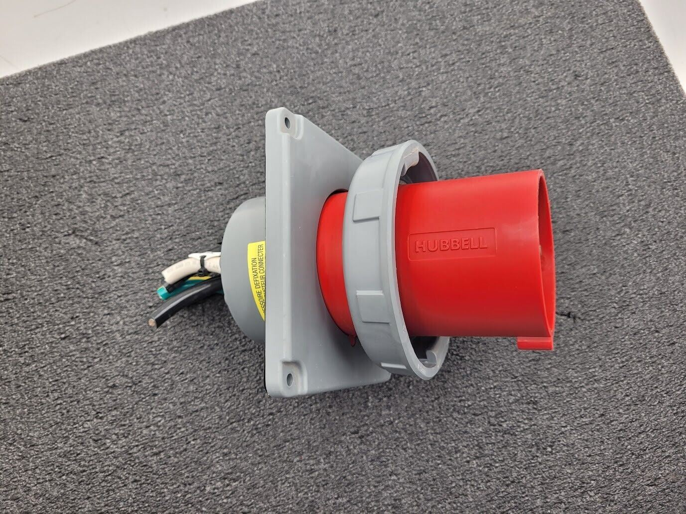 Hubbell HBL5100B7W 100-Amp INLET/REVERSE SERVICE RECEPTACLE 100A 3Ph 5W 277/480V