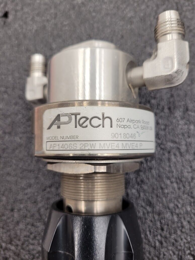 APTech High Pressure Corrosive Gas Regulator/Shutoff 1000PSI to 60PSI 1/4" M VCR