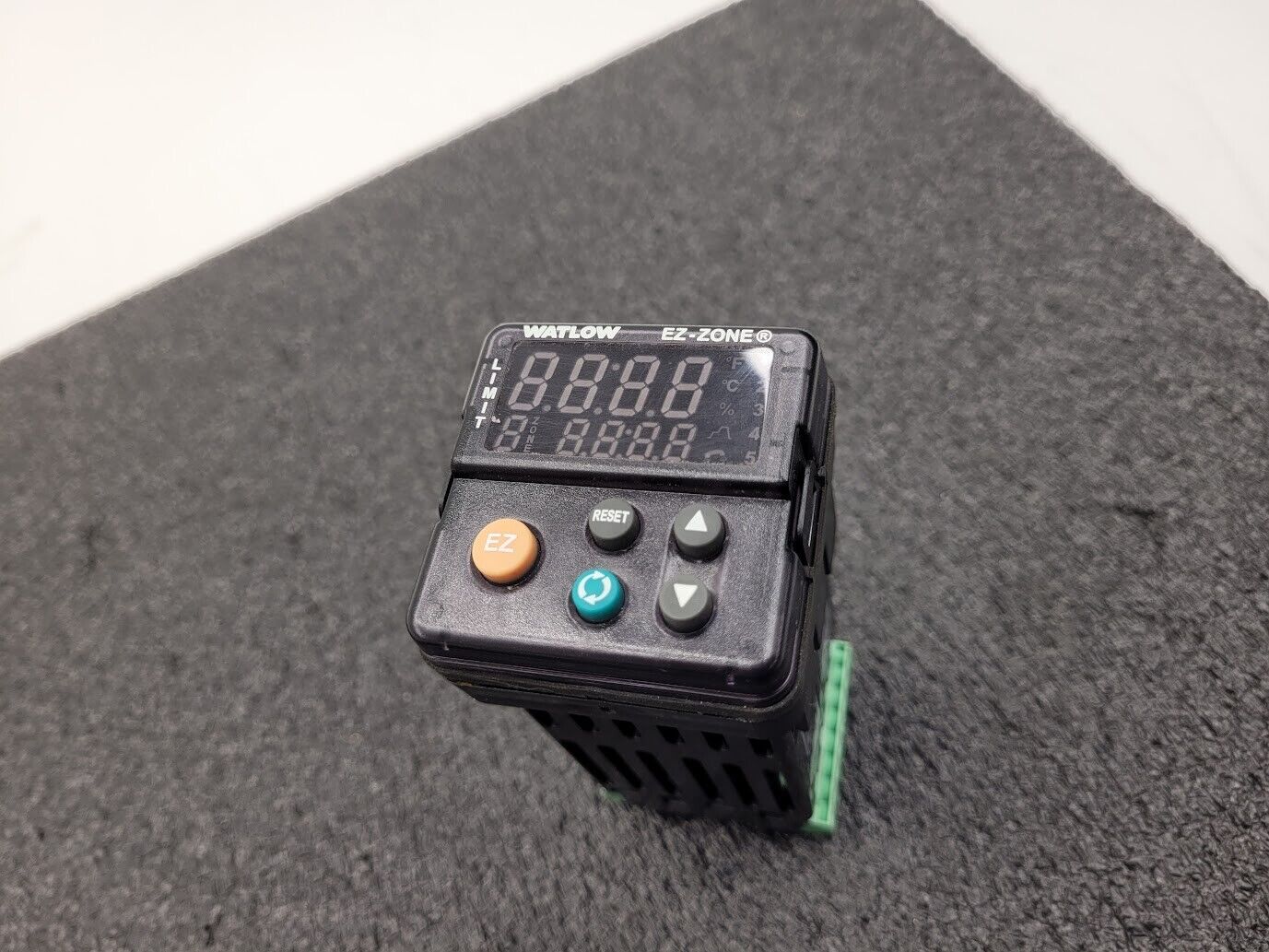 Watlow PM6L1EJ-AAAAAAA EZ ZONE Panel Mount Limit Controller Working Used Pull