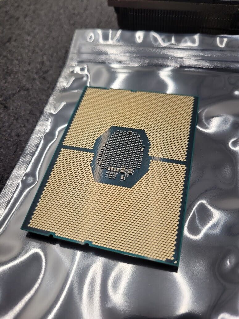 Lot of 2 Intel Xeon Gold CONFIDENTIAL QMXJ 2.2GHz 5120 CPU LGA3647 w/Heatsink