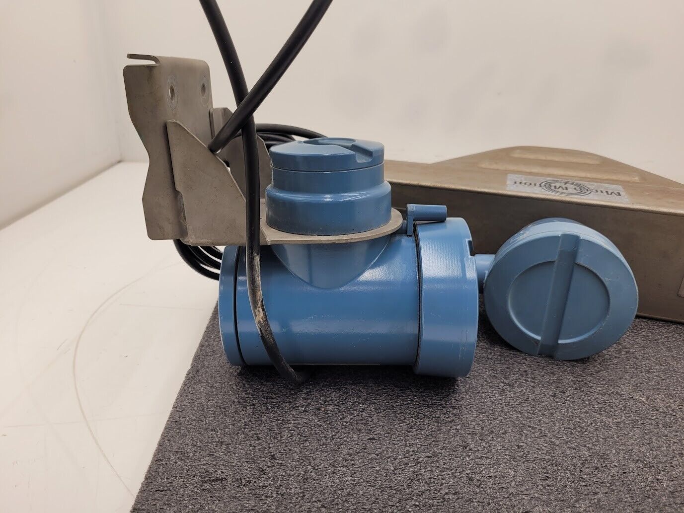 Micro Motion Mass Flow Coriolis Meter Sensor R100S128NQBZEZZZZ +Transmitter 1"
