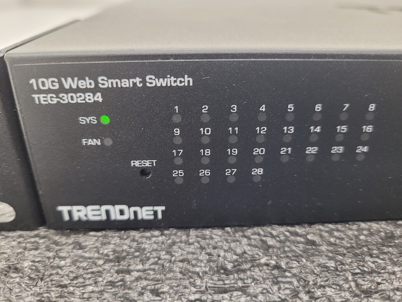 TRENDnet TEG-40128 10G Web Smart Switch 12 Port 8x 10g base T + 4x SFP+