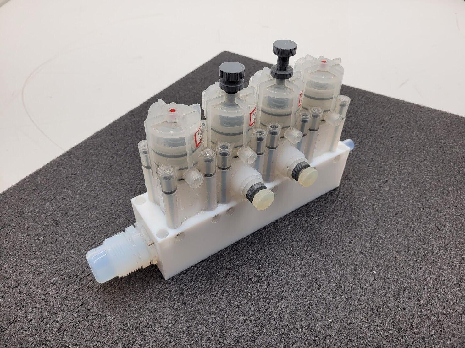 Furon High Purity Regulated Valve Bank Assembly 1112430-004 1110655 1112331