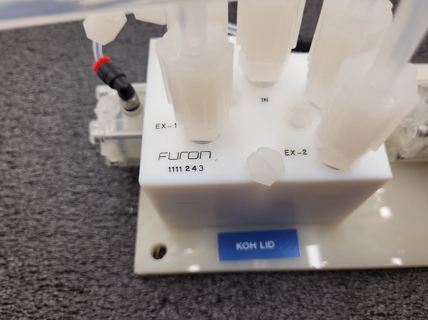 Furon High Purity Adjustable Pneumatic Valve Bank Actuator Assembly 111243