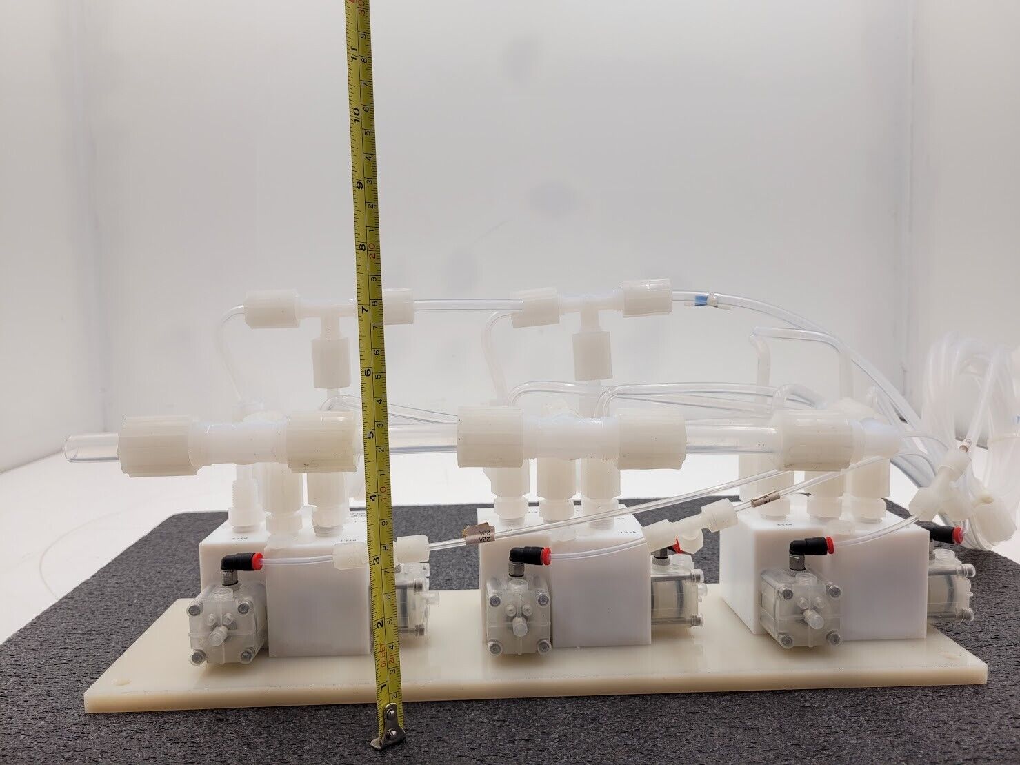 Furon High Purity Adjustable Pneumatic Valve Bank Actuator Assembly 111243