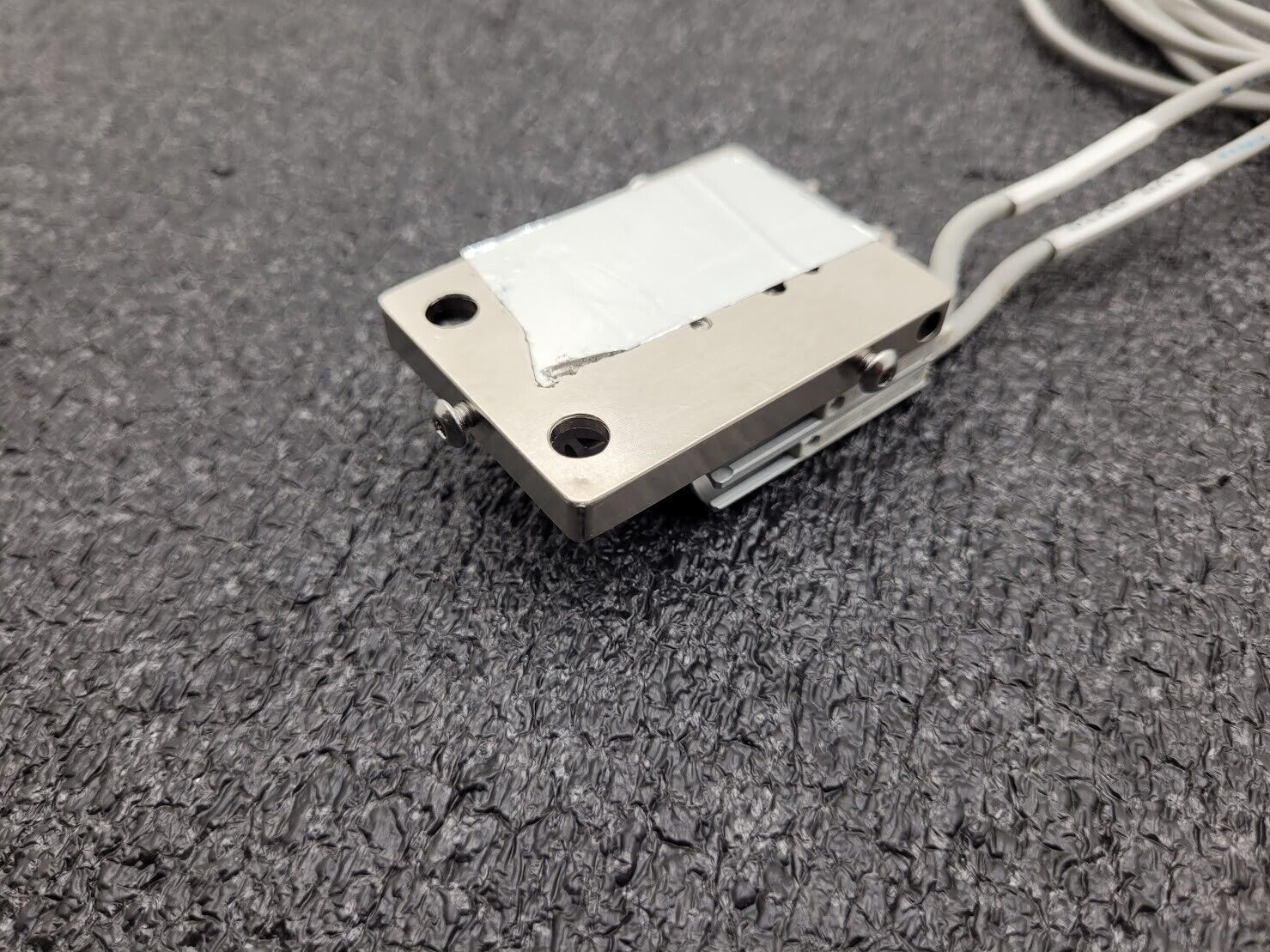 SMC 11-MXJ4L-5CP Guided Slide Cylinder Table 2x D-M9N Sensors