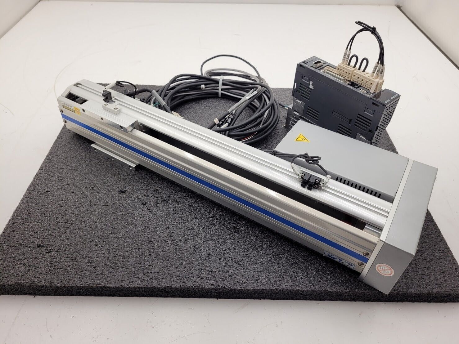 Mitsubishi Ball Screw Actuator LP090-UT-350L-20B-N MR-J3-20A 200W Drive