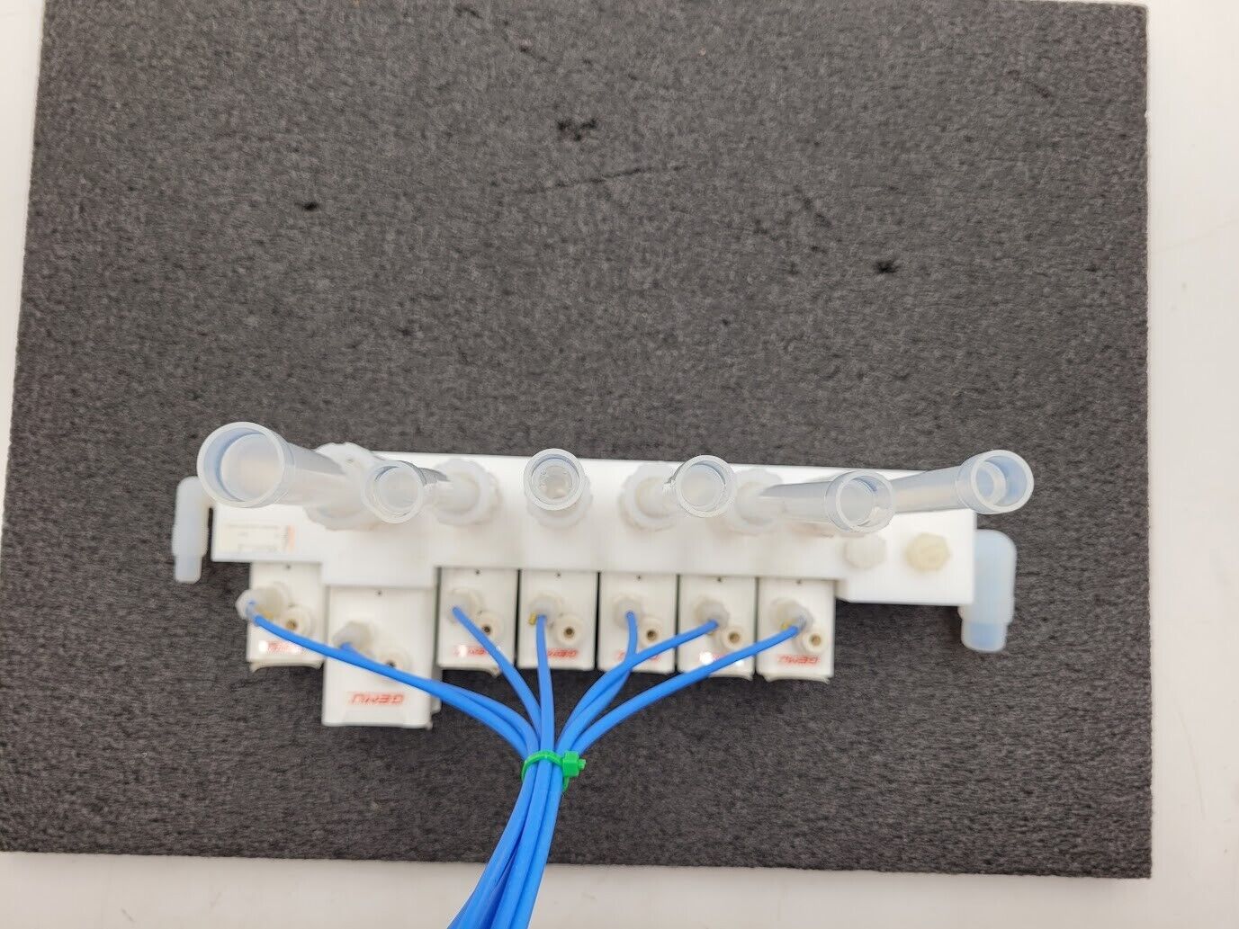 Gemu 7 Valve High Purity Diaphragm Shutoff Manifold Valve PN6 PTFE "C"