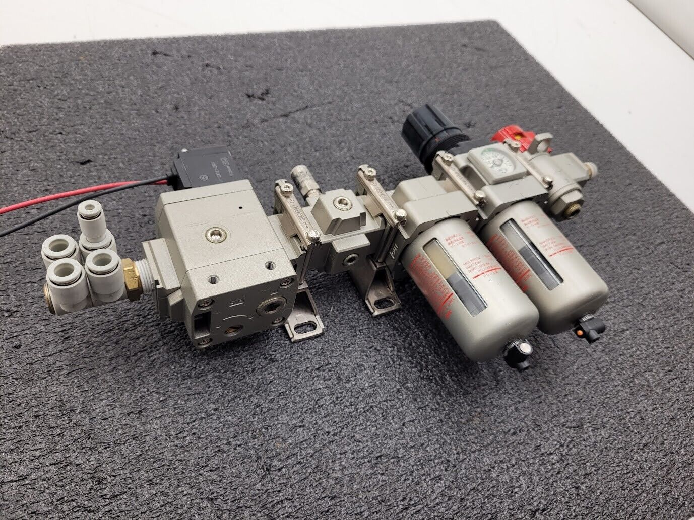 SMC Air Filter Regulator 2 Filters + Shutoff 125PSI 24VDC Solenoid AW30-03E