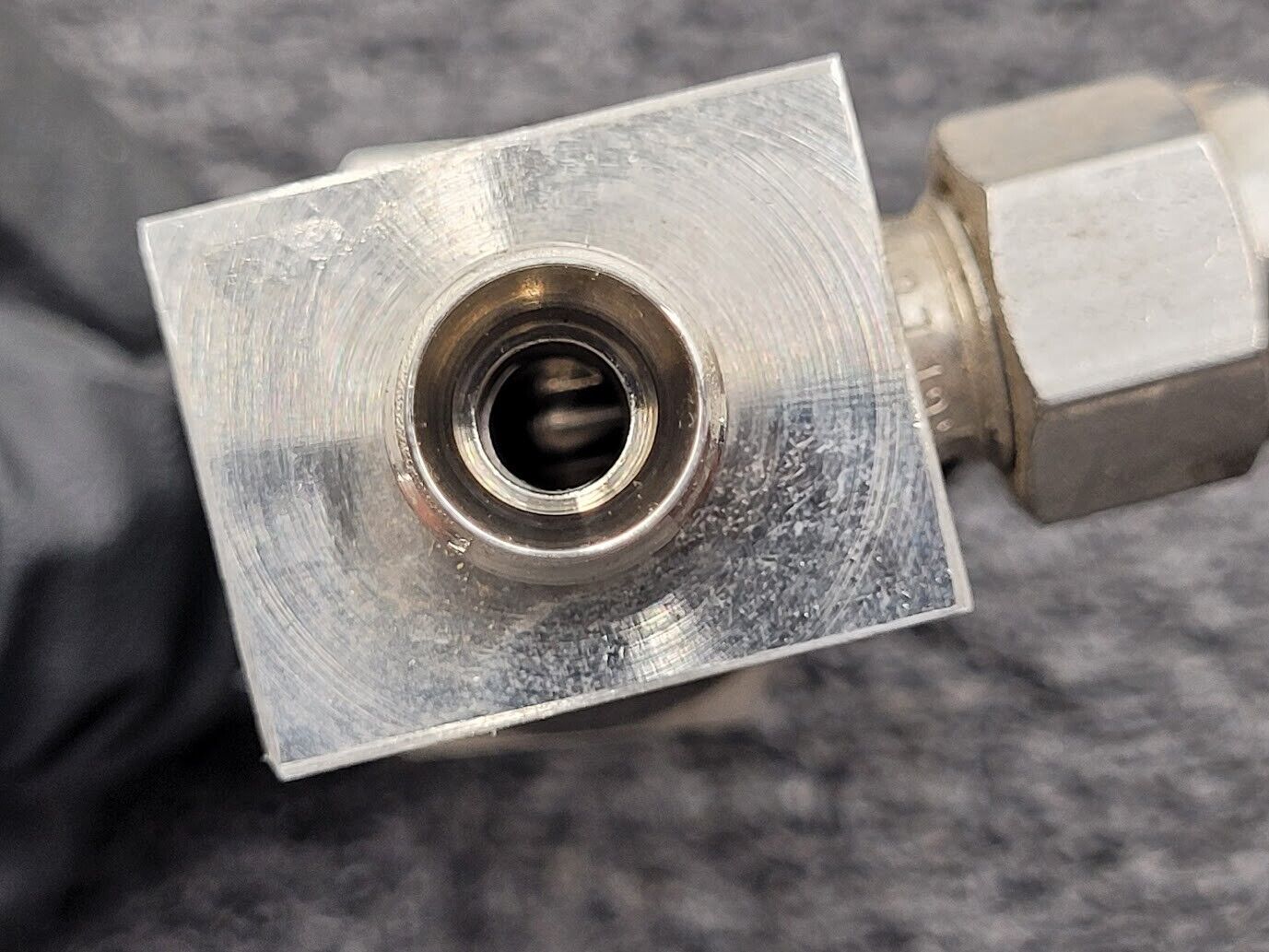 Whitey SS-43S4-A Stainless Steel 1/4 turn Ball Shutoff Valve