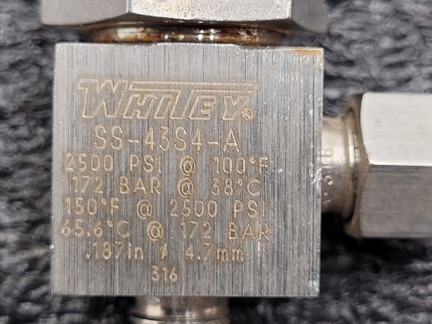 Whitey SS-43S4-A Stainless Steel 1/4 turn Ball Shutoff Valve