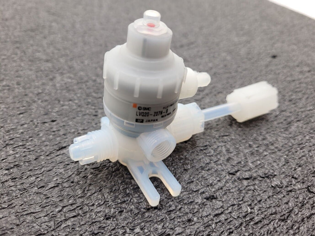 SMC LVQ20-Z07N-9 High Purity Pneumatic Diaphragm Valve 80PSI NC 1/4" Flate PFA