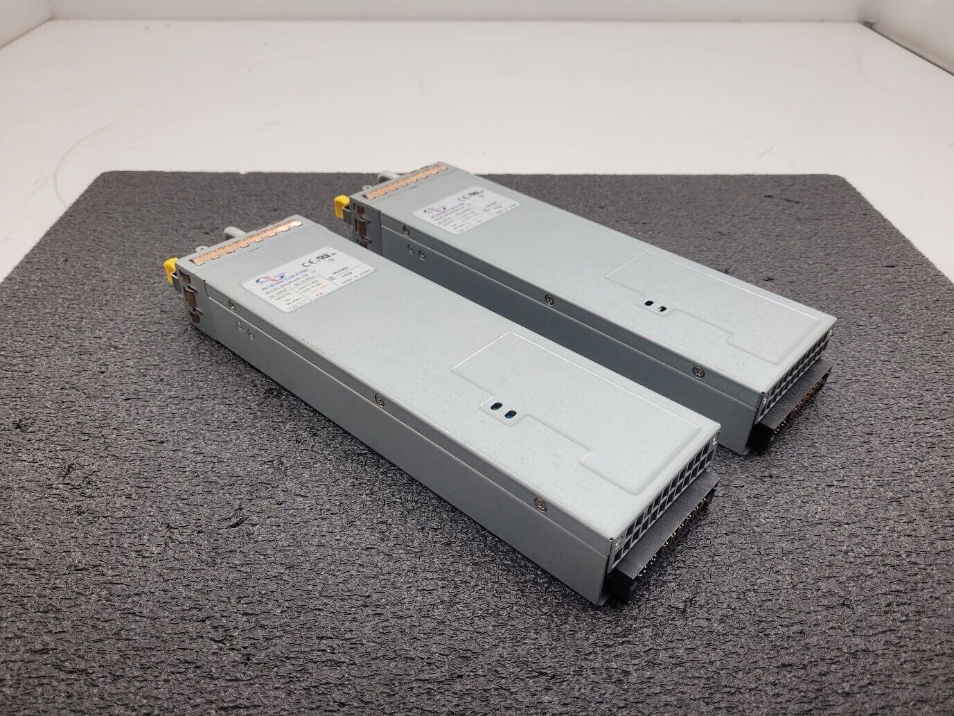 Lot of 2 E18 Power Supplies PSU-KIT-13 BPA-R1000-120 BluTek 1000W