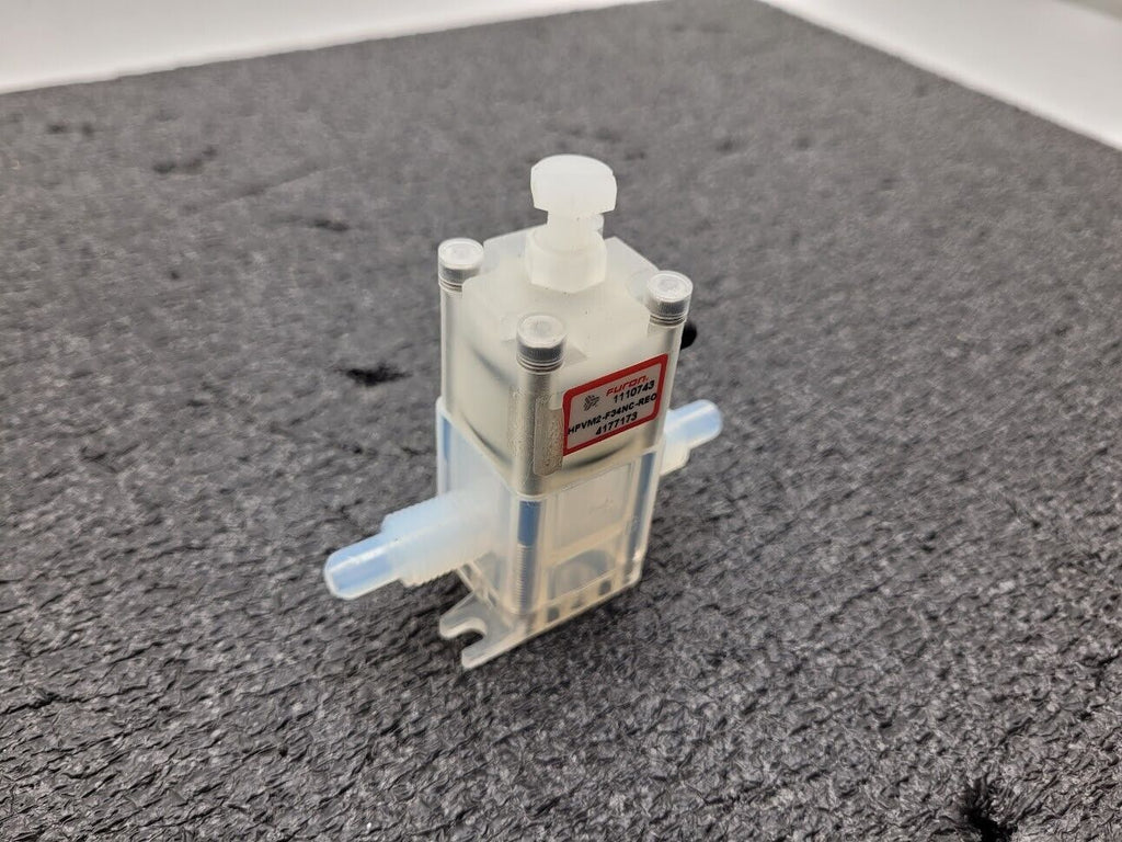 AMAT Furon High Purity Valve 1110743 HPVM2-F34NC-REO 1/4" Pneumatically Actuated