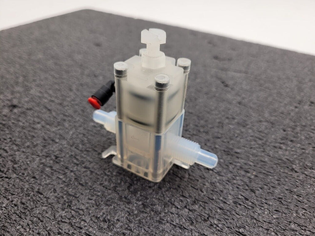 AMAT Furon High Purity Valve 1110743 HPVM2-F34NC-REO 1/4" Pneumatically Actuated