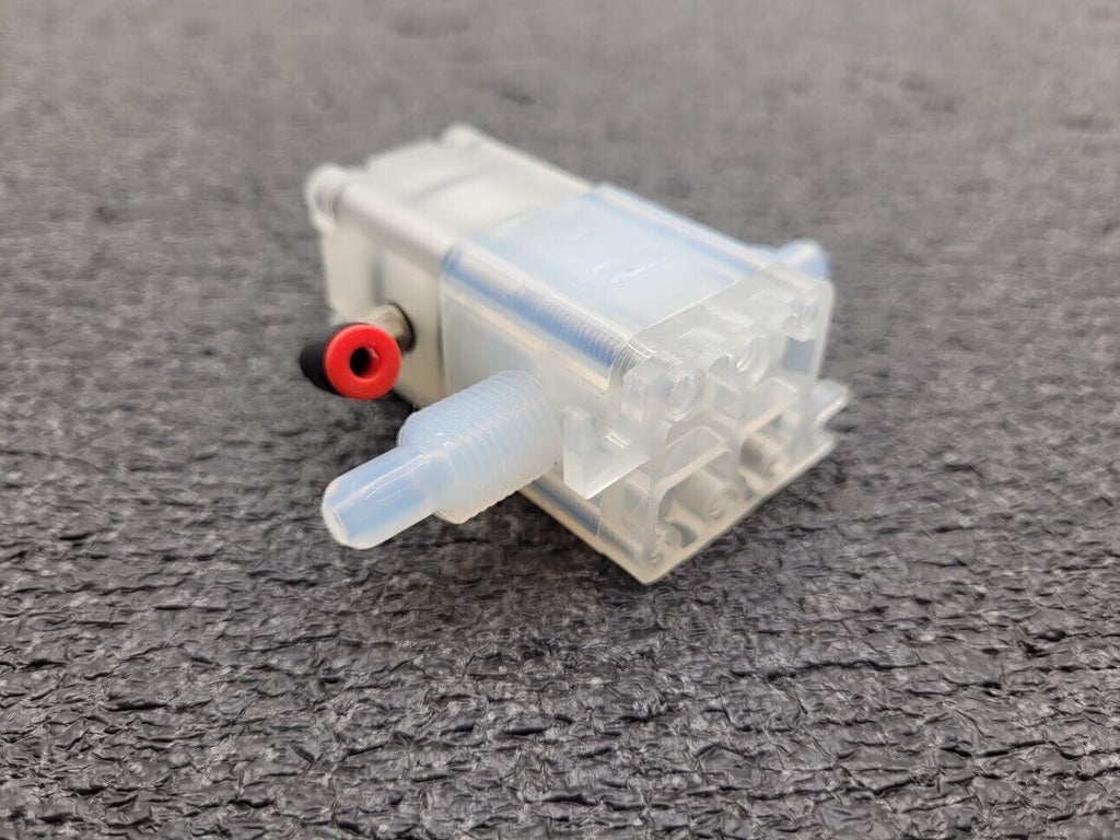 AMAT Furon High Purity Valve 1110743 HPVM2-F34NC-REO 1/4" Pneumatically Actuated