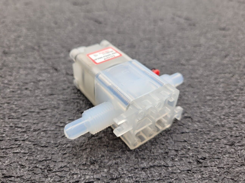 AMAT Furon High Purity Valve 1110743 HPVM2-F34NC-REO 1/4" Pneumatically Actuated