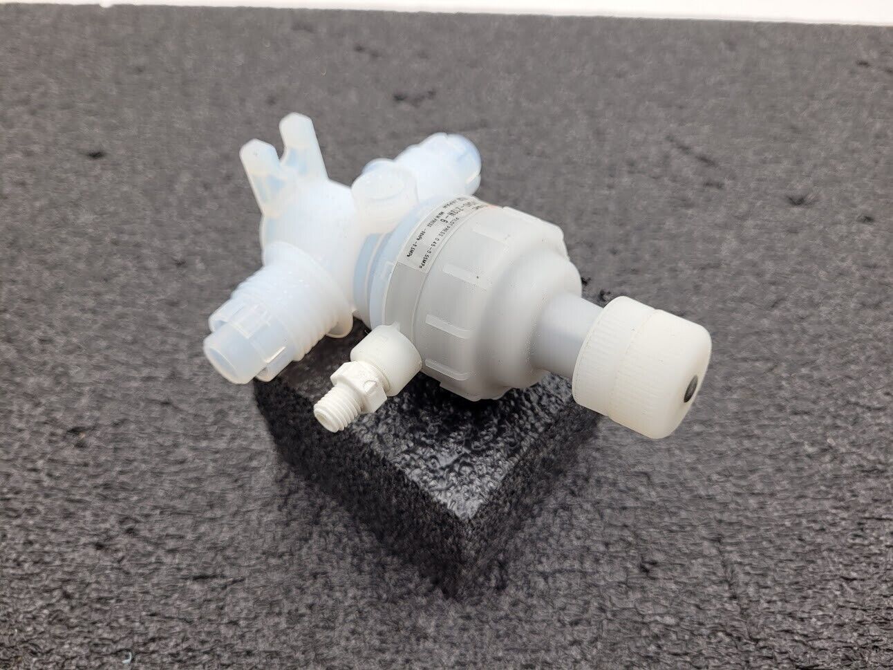 SMC LVQ40-Z13N-6 High Purity Pneumatic Diaphragm Valve 80PSI 1/2" Flare PFA