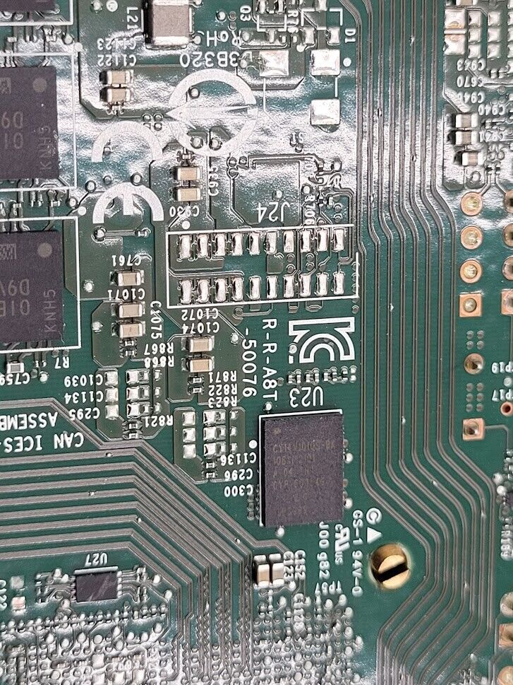 Broadcom MegaRAID 9580-8i8e Storage Controller (RAID) 05-50076-00 Low Profile