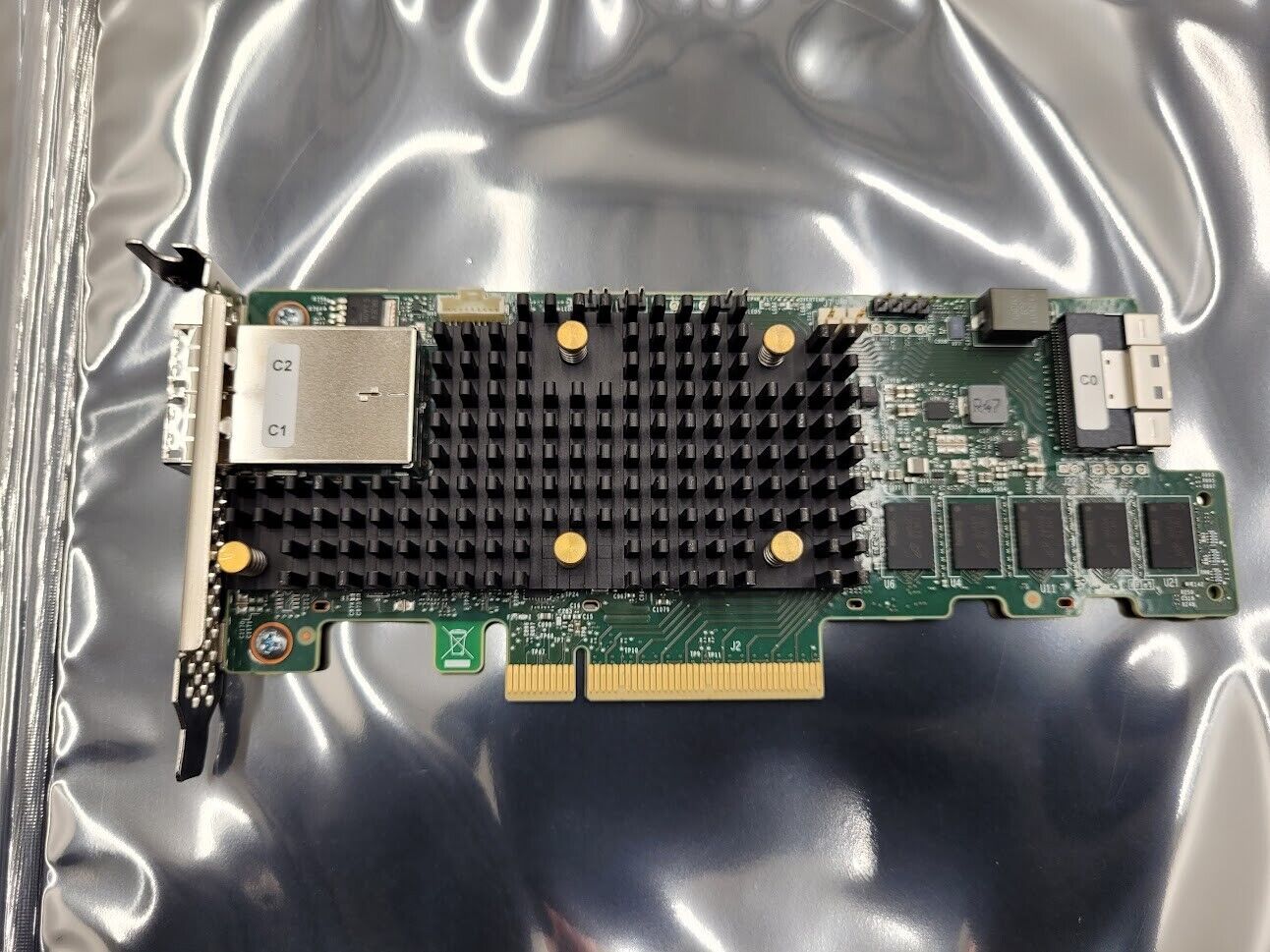 Broadcom MegaRAID 9580-8i8e Storage Controller (RAID) 05-50076-00 Low Profile