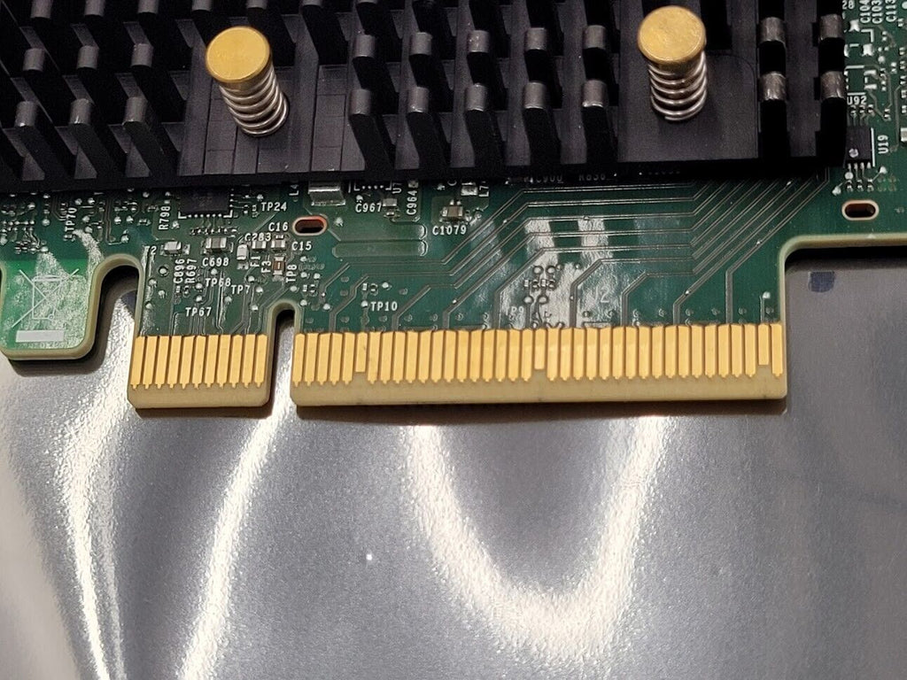 Broadcom MegaRAID 9580-8i8e Storage Controller (RAID) 05-50076-00 Low Profile