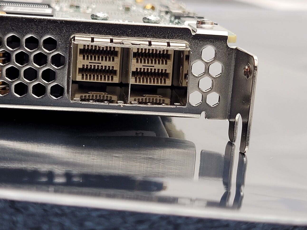 Broadcom MegaRAID 9580-8i8e Storage Controller (RAID) 05-50076-00 Low Profile