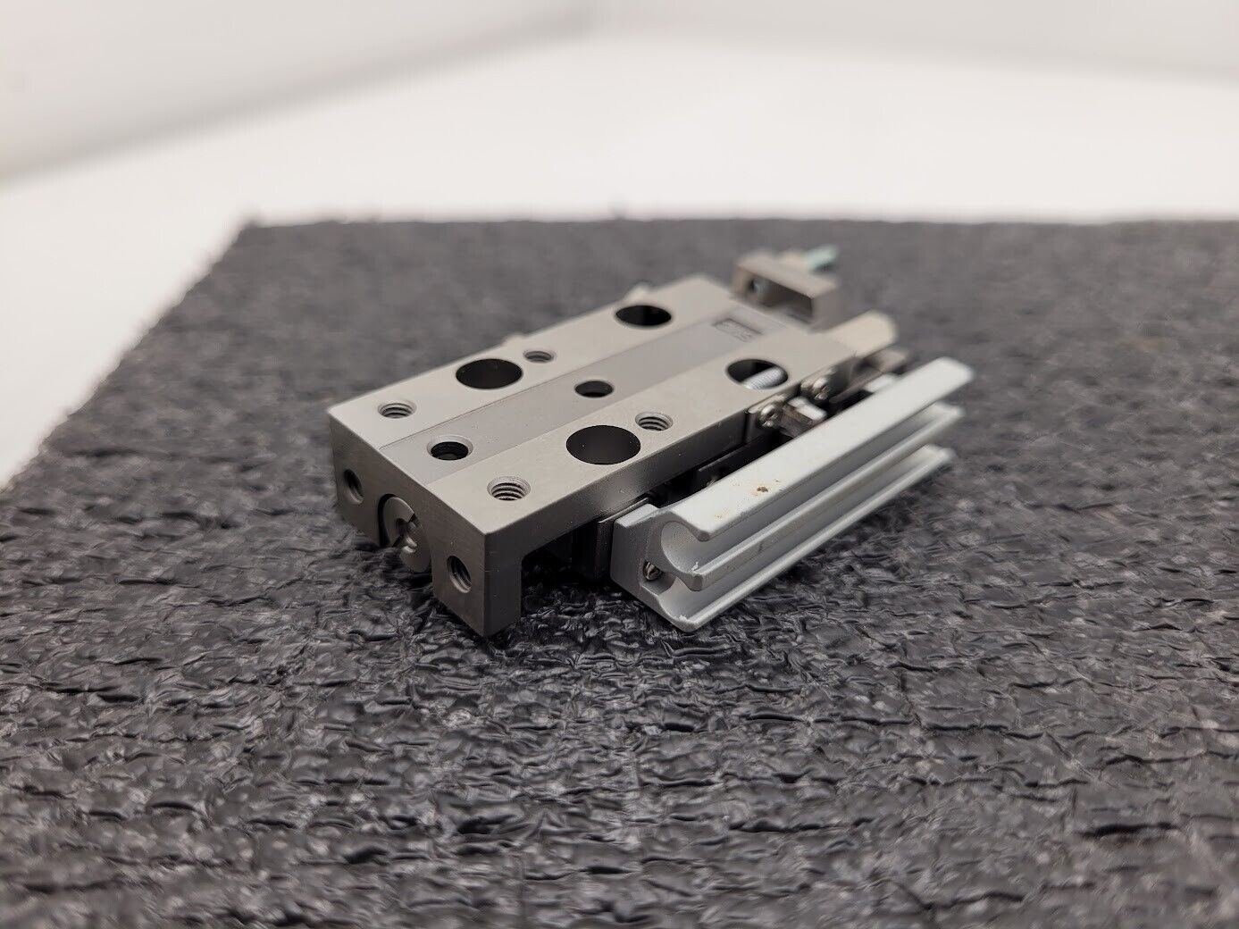 SMC 11-MXJ6-15C Linear Guided Slide Cylinder Table Cleanroom