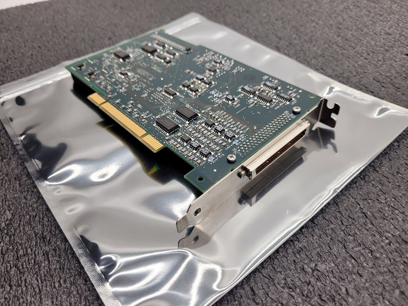 National Instruments NI PCI-MIO-16XE-10 (PCI-6030E) Multifunction DAQ Card