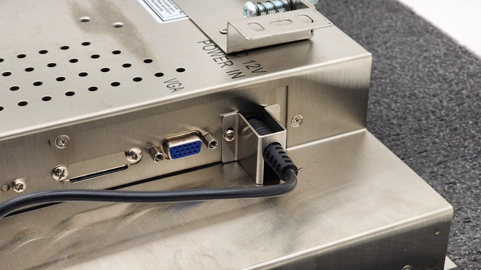 Dcom DVS1550TP 15" TFT Industrial Touchscreen LCD Monitor 12V 4.5A VGA Input