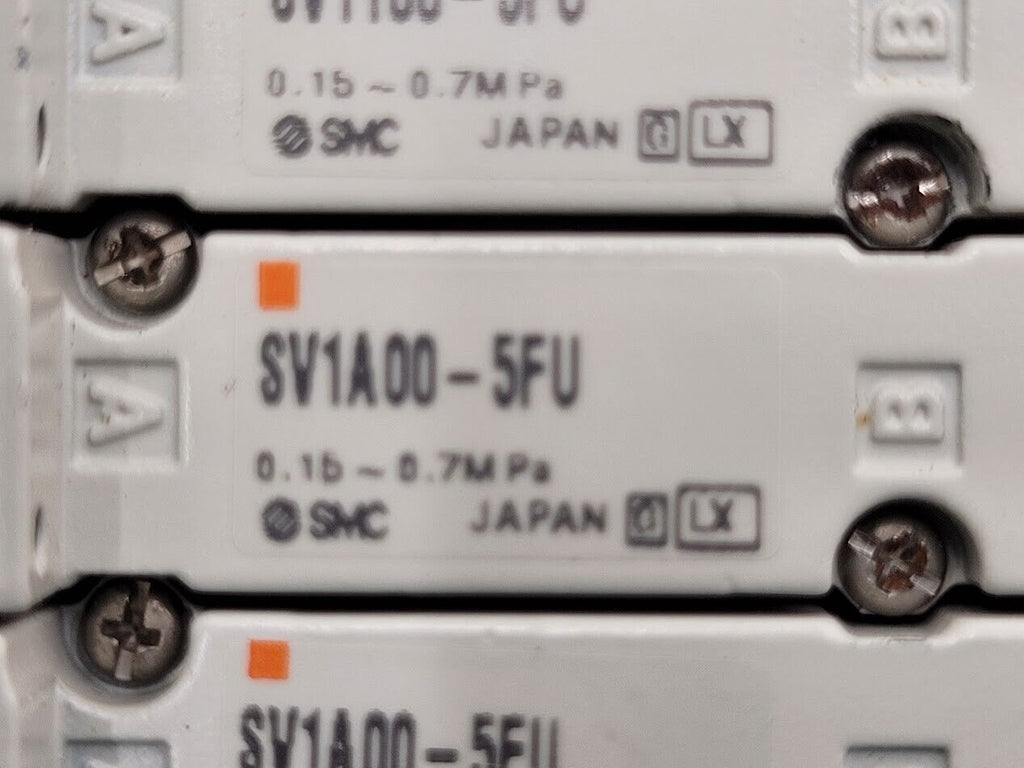 2x SMC Valve Block Solenoid Manifold SV1A00-5FU SV1100-5FU 24VDC 26 Valves Lot C