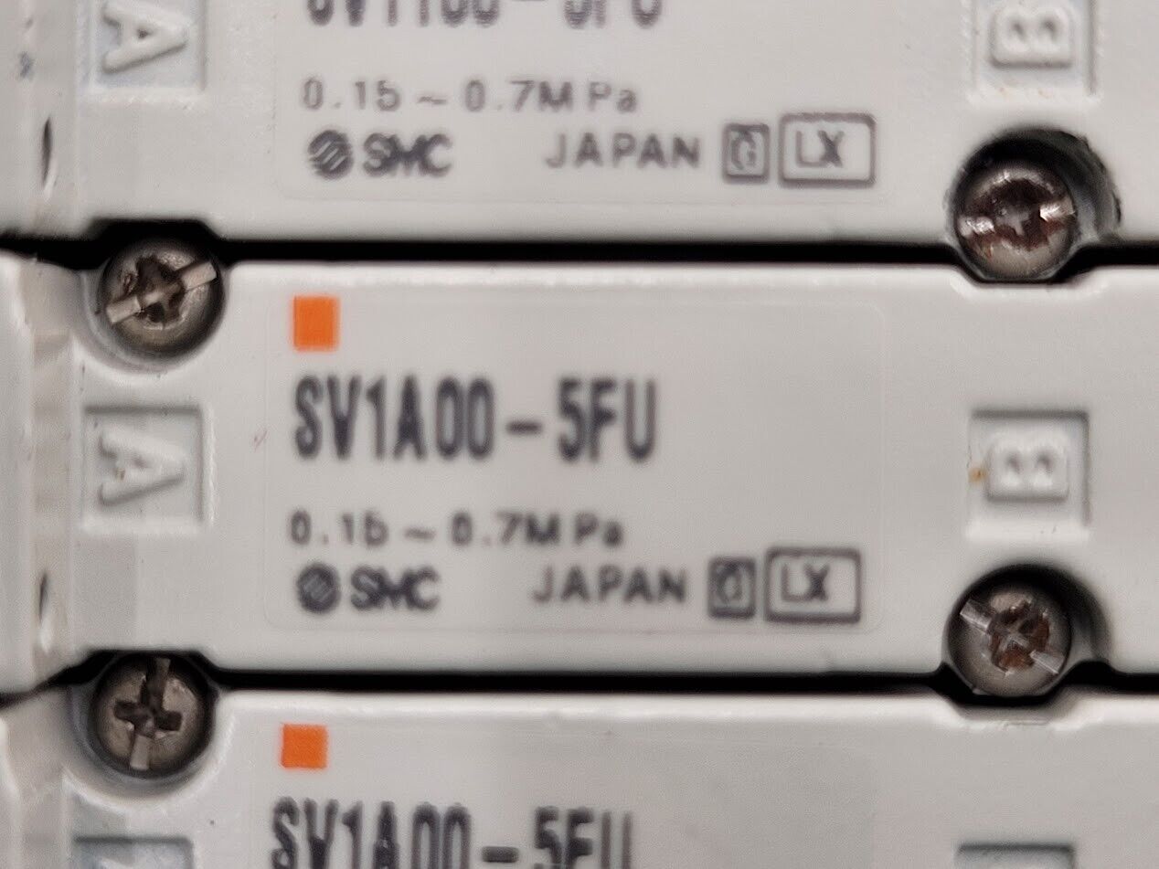 2x SMC Valve Block Solenoid Manifold SV1A00-5FU SV1100-5FU 24VDC 26 Valves Lot C