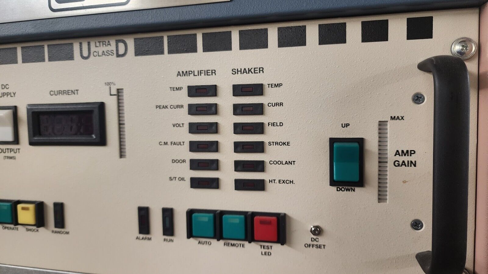 Unholtz Dickie MC15 SA15-S452/ST Shaker Table Power Amplifier Cabinet PM15-K