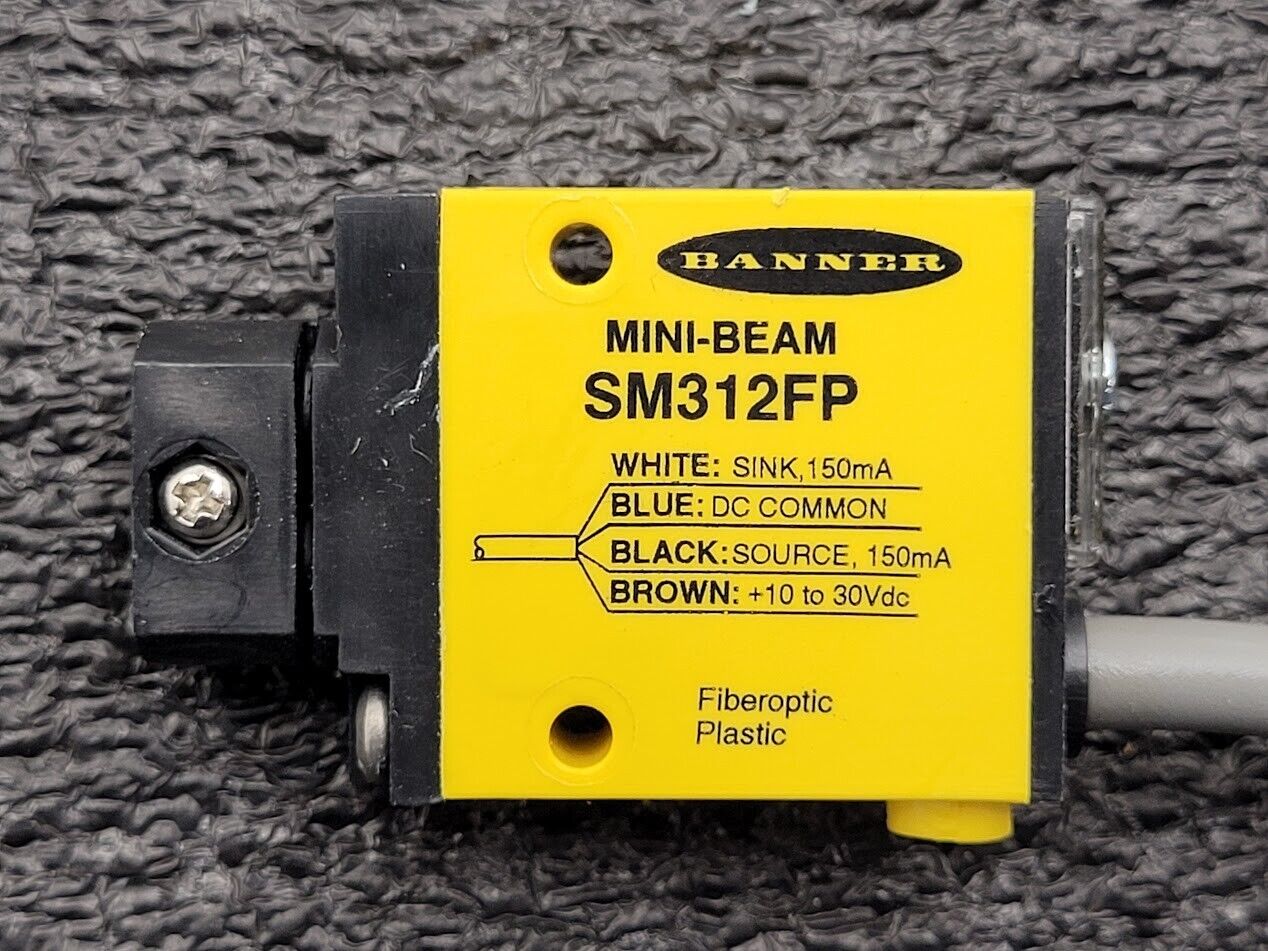 Lot of 4 Banner SM312FP Photoelectric Fiber Optic Amplifier Sensor 4-Wire