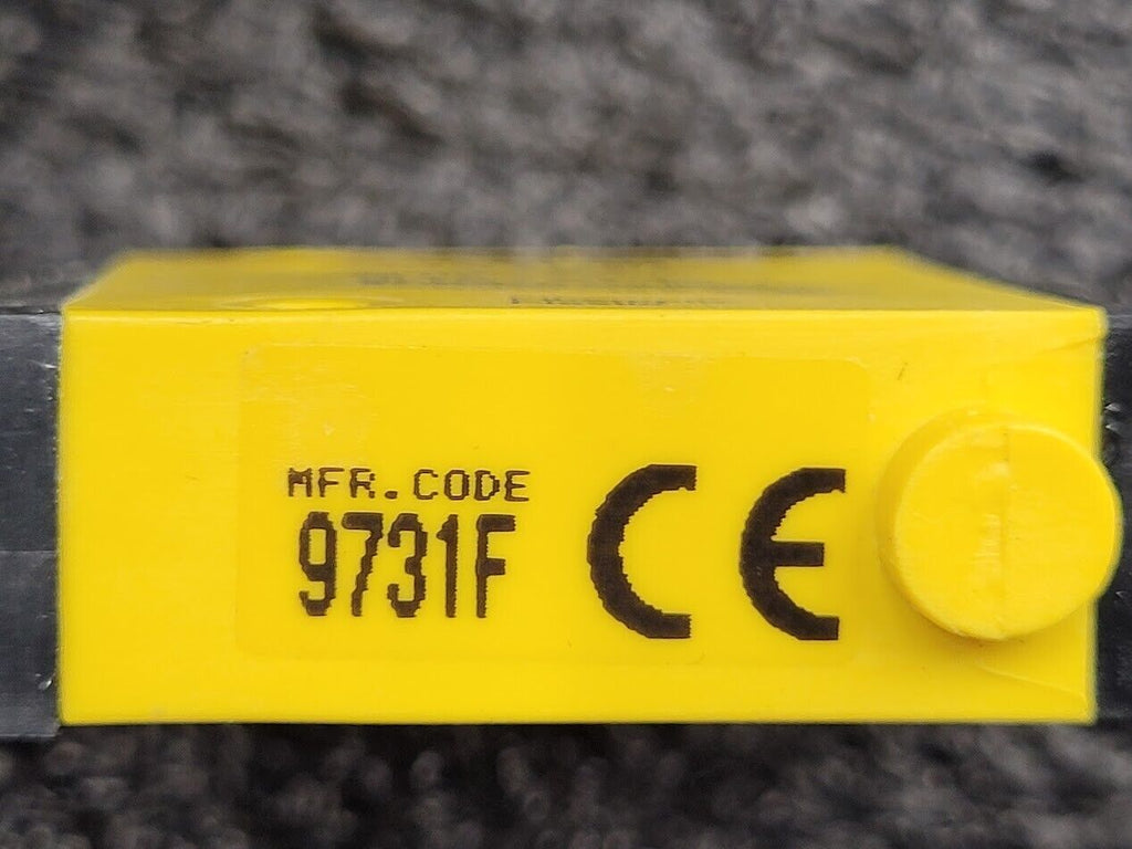 Lot of 4 Banner SM312FP Photoelectric Fiber Optic Amplifier Sensor 4-Wire