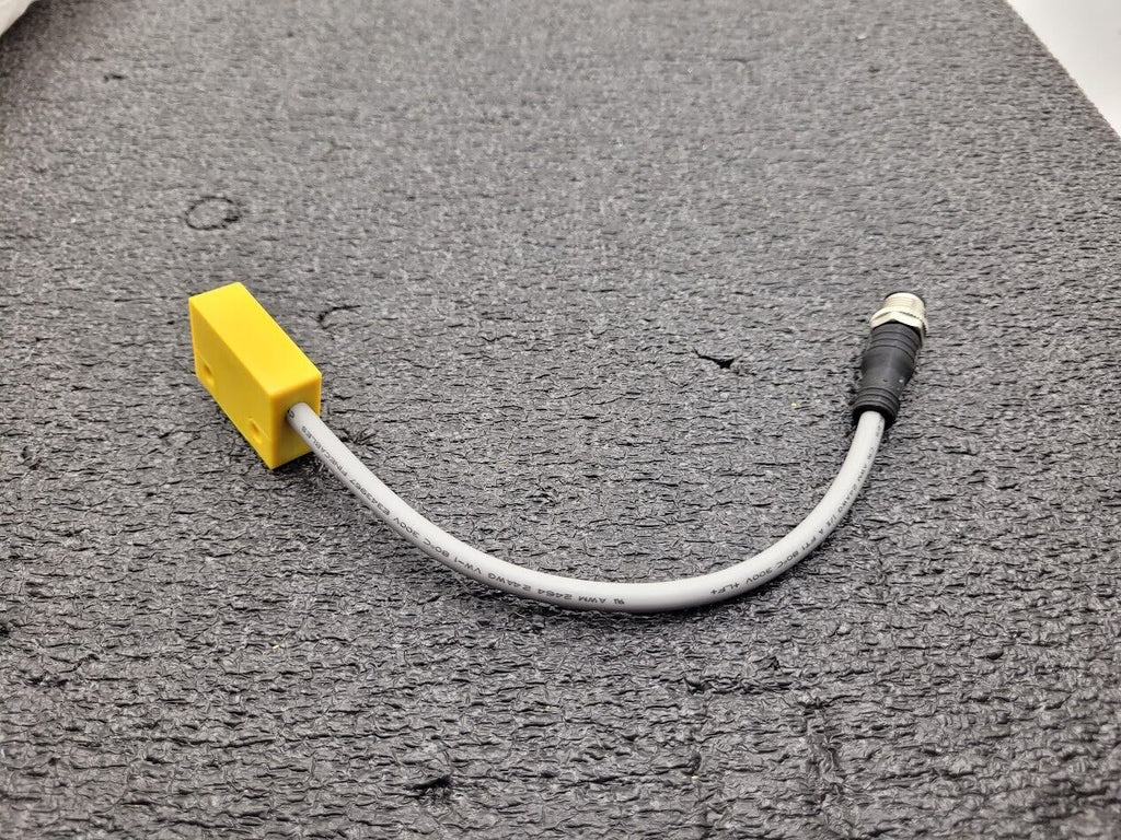 6x Sick RE13-SA64 Magnetic Reed Switch Magnet NO/NC Cable Connector Flange Mount