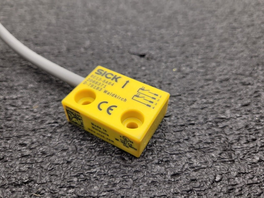 6x Sick RE13-SA64 Magnetic Reed Switch Magnet NO/NC Cable Connector Flange Mount