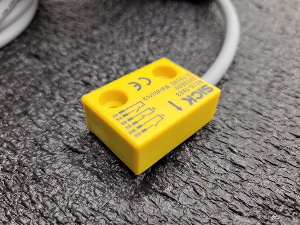 4x Sick RE15-SA03 Magnetic Reed Switch Magnet NO/NC Cable Connector Flange Mount